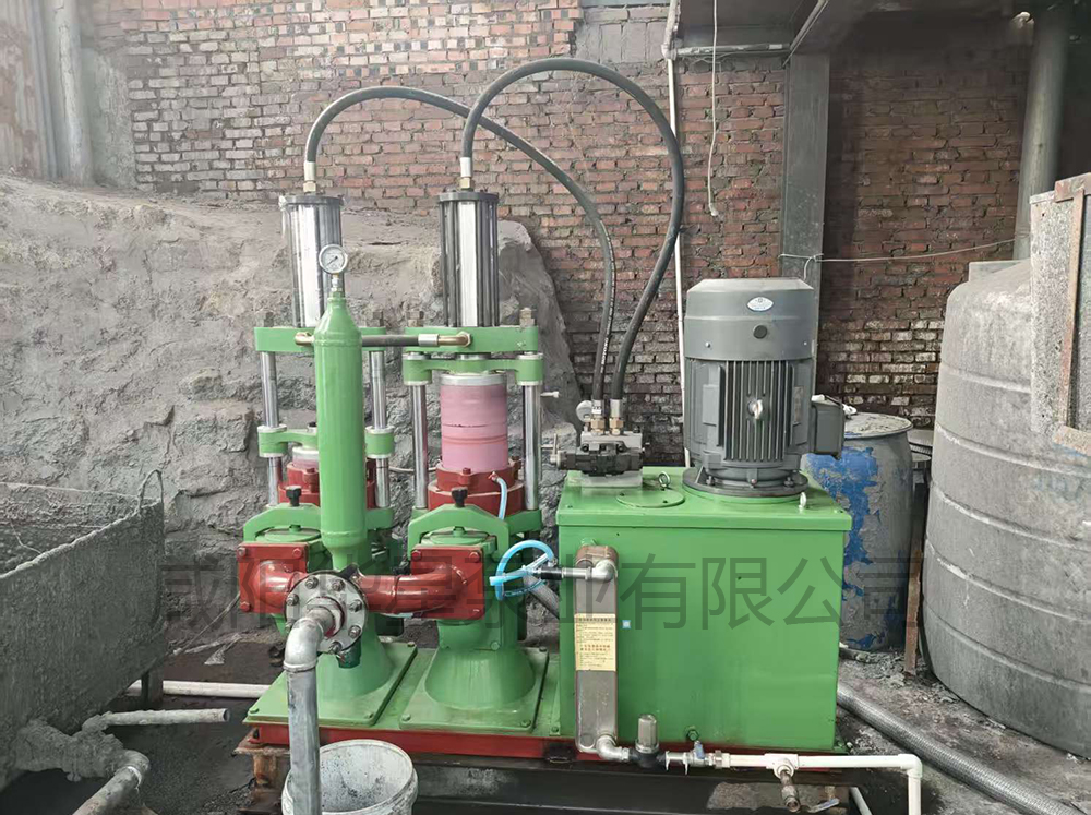 華星YBH200節(jié)能型壓濾機(jī)柱塞泵處理工業(yè)廢水現(xiàn)場 華星YBH200節(jié)能型壓濾機(jī)柱塞泵處理工業(yè)廢水現(xiàn)場